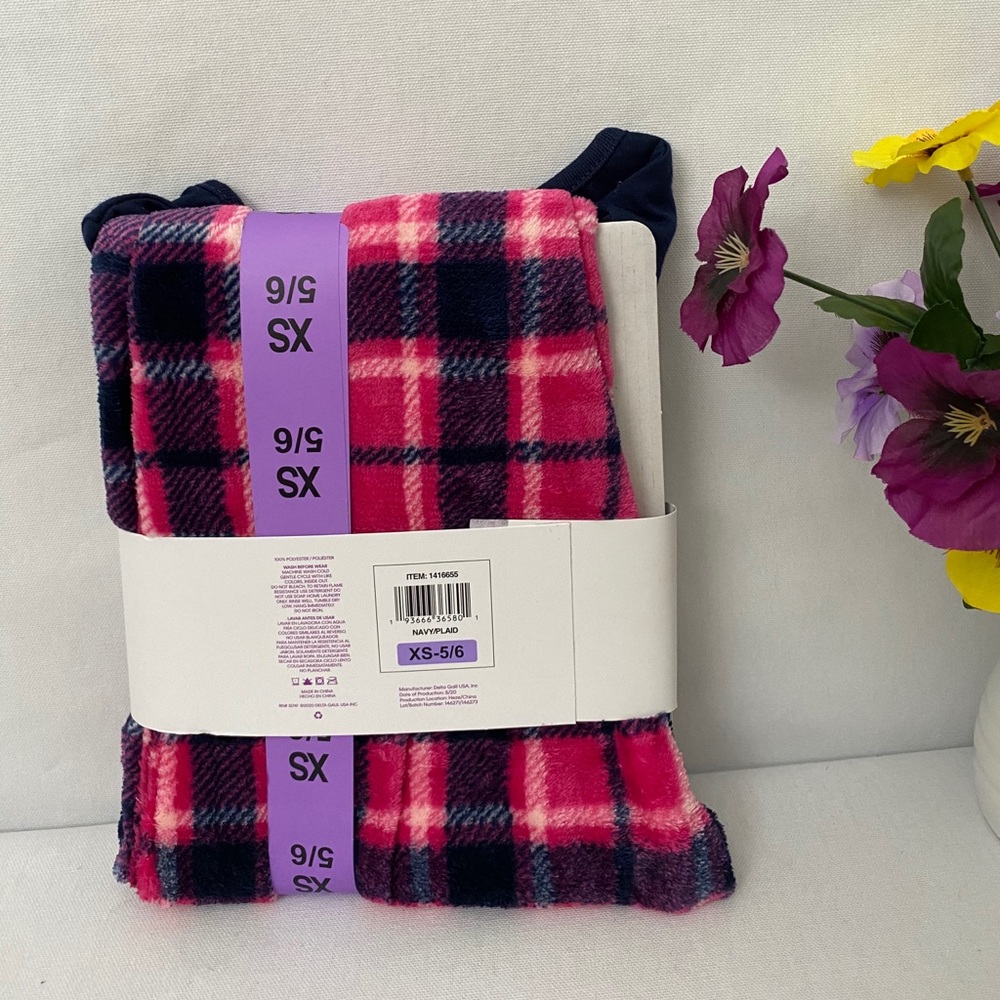 Calvin Klein Girls  2 Piece Cozy Pajama Set, NWT